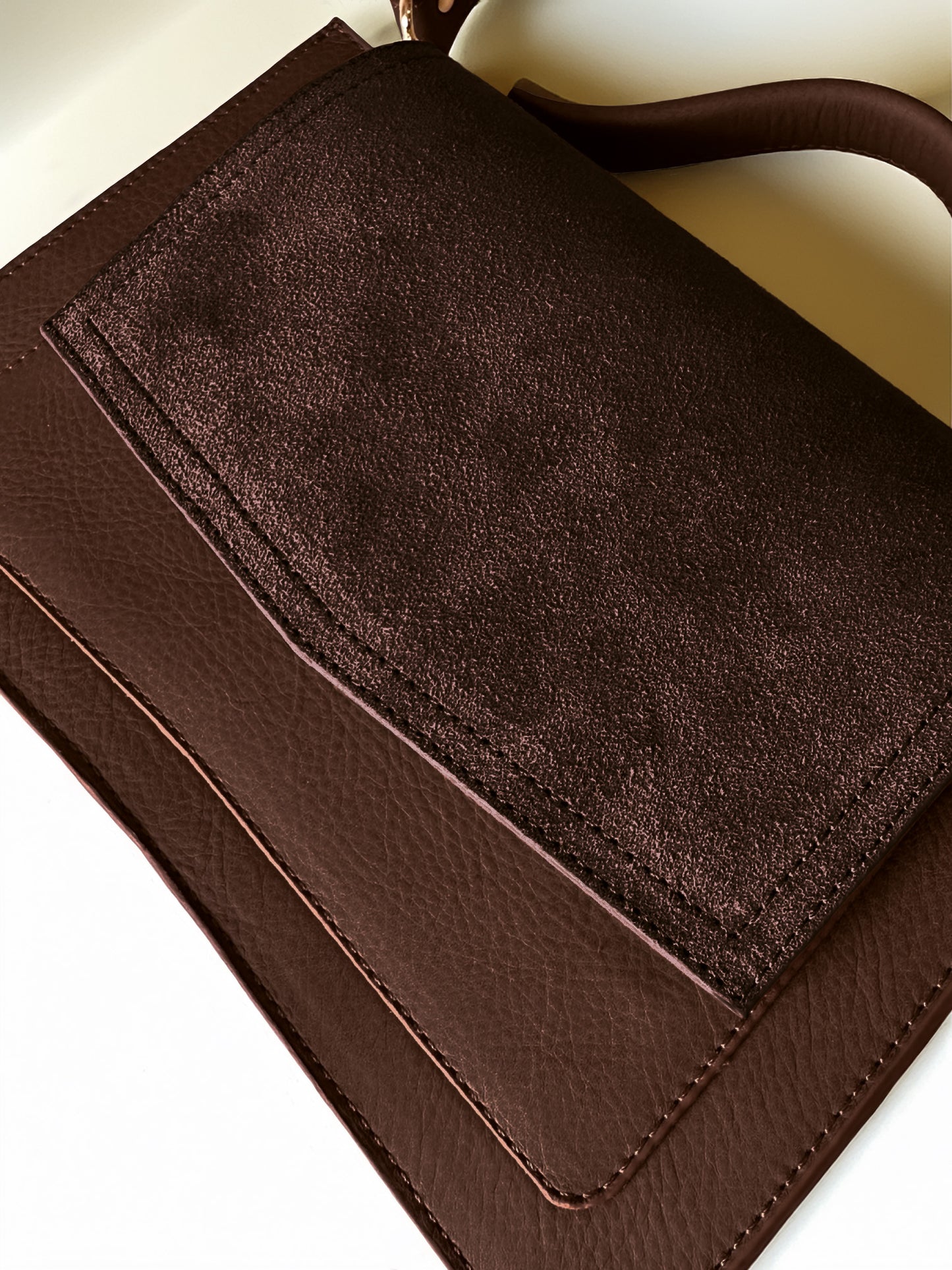 Anné - Dark Brown