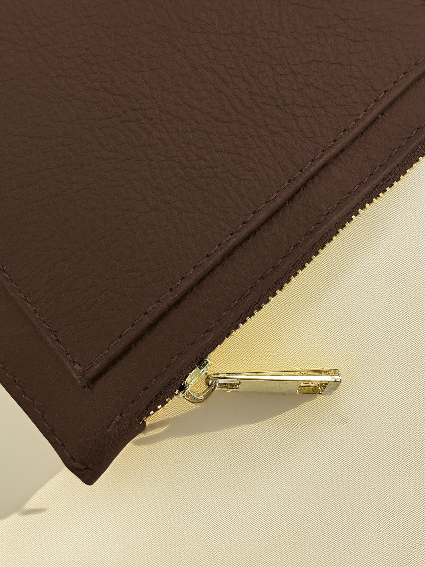 Dia - Dark Brown