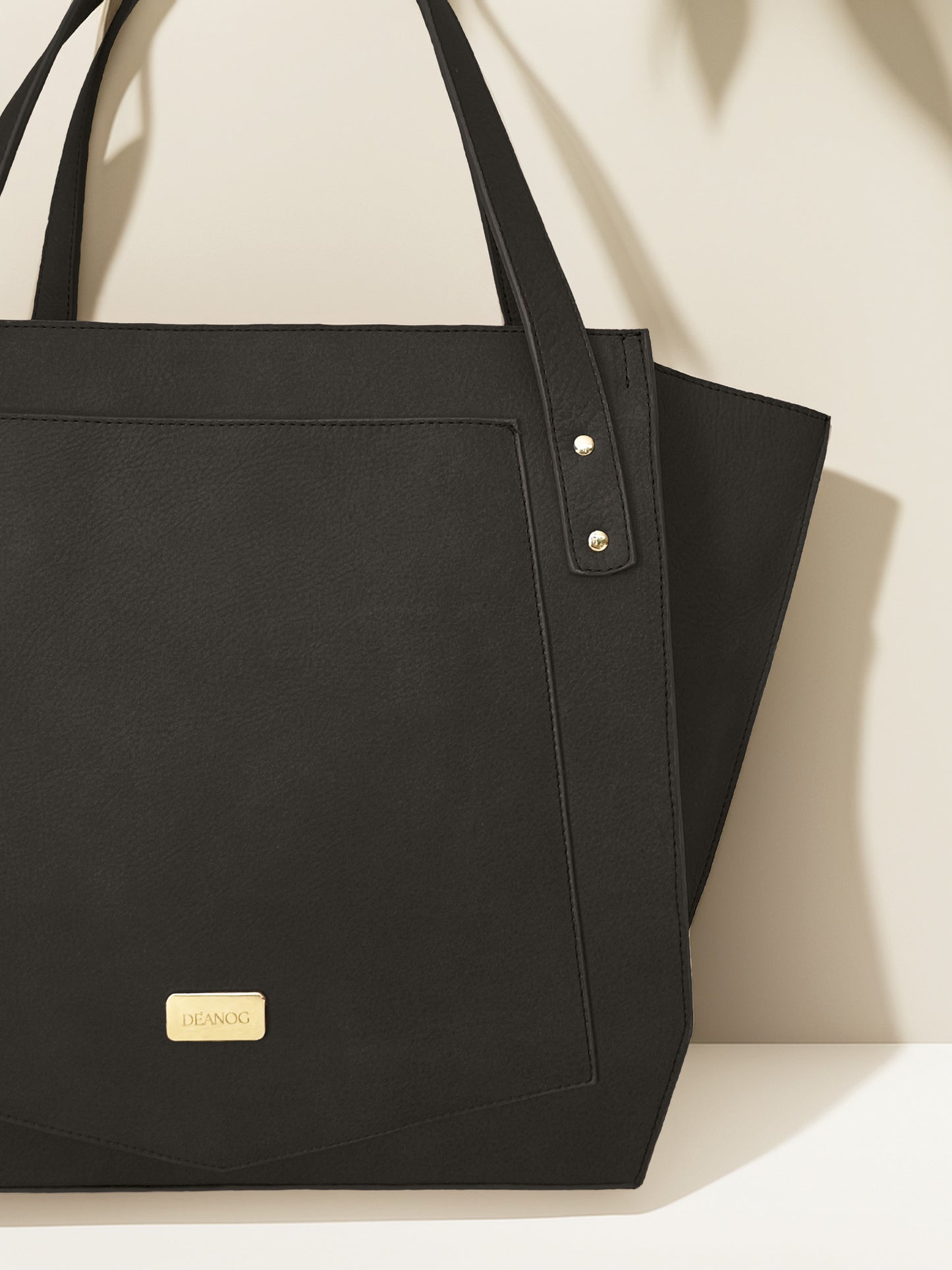 Exau - Black