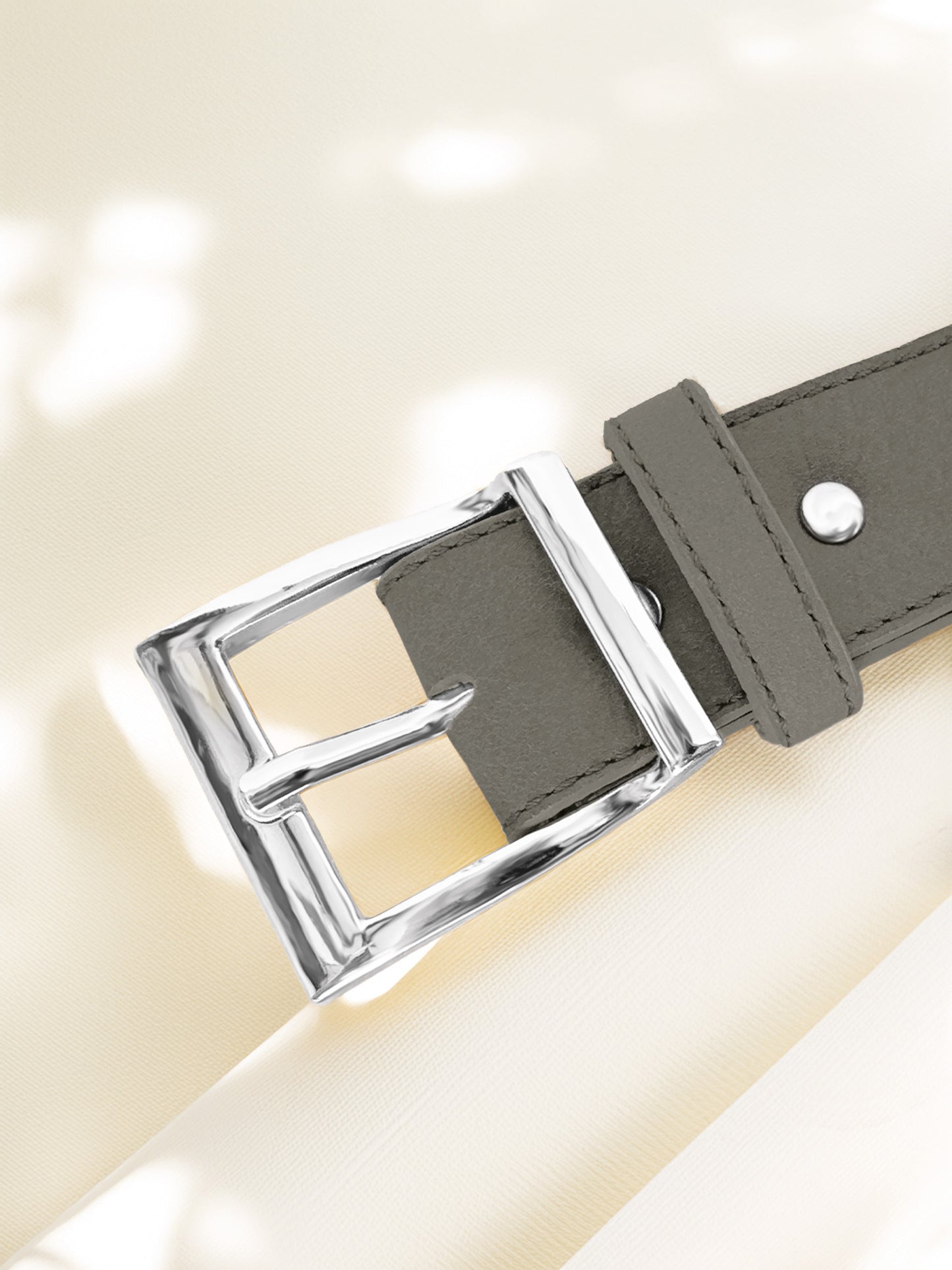 Loa – Graphite