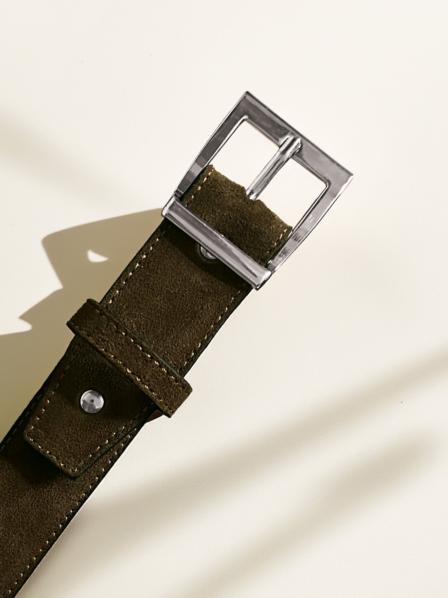 Loa – Dark Green Suede