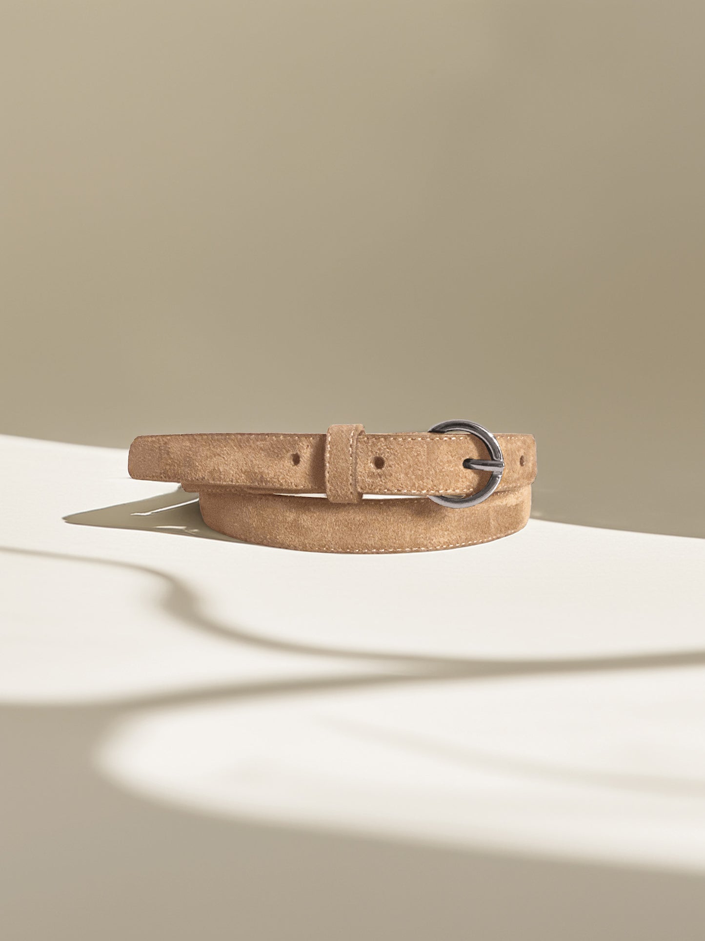 Lua – Sand Suede