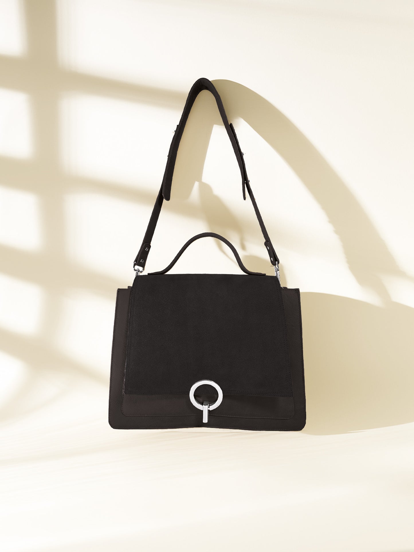 Maya - Black